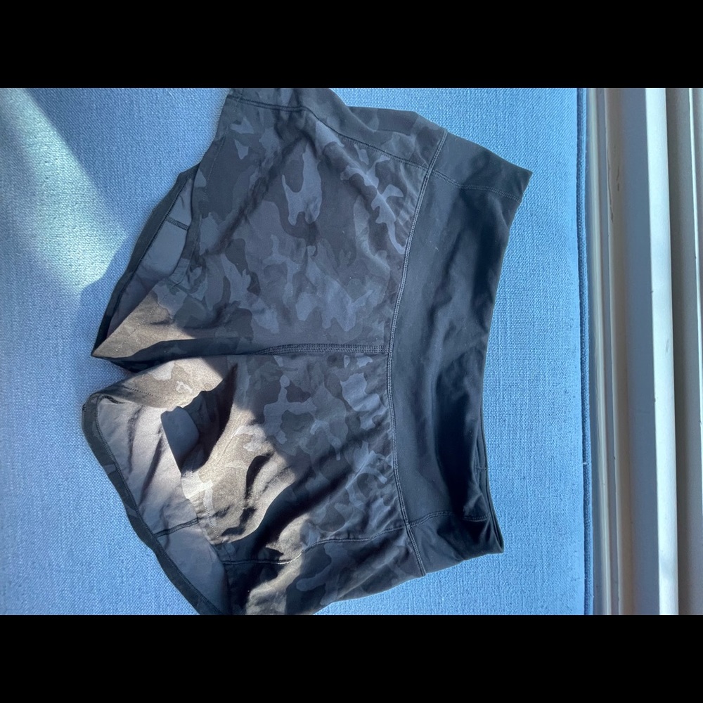 Lululemon, Size 4 tall, Camo Speed Ups